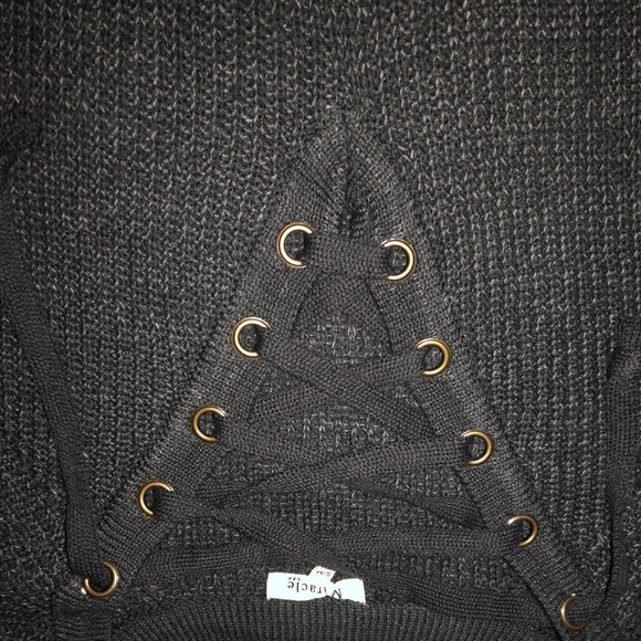 Sweater - Picture 2 of 4